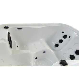 Hidromasažna kada TENERIFE LUXURY Hidromasažna kada TENERIFE LUXURY